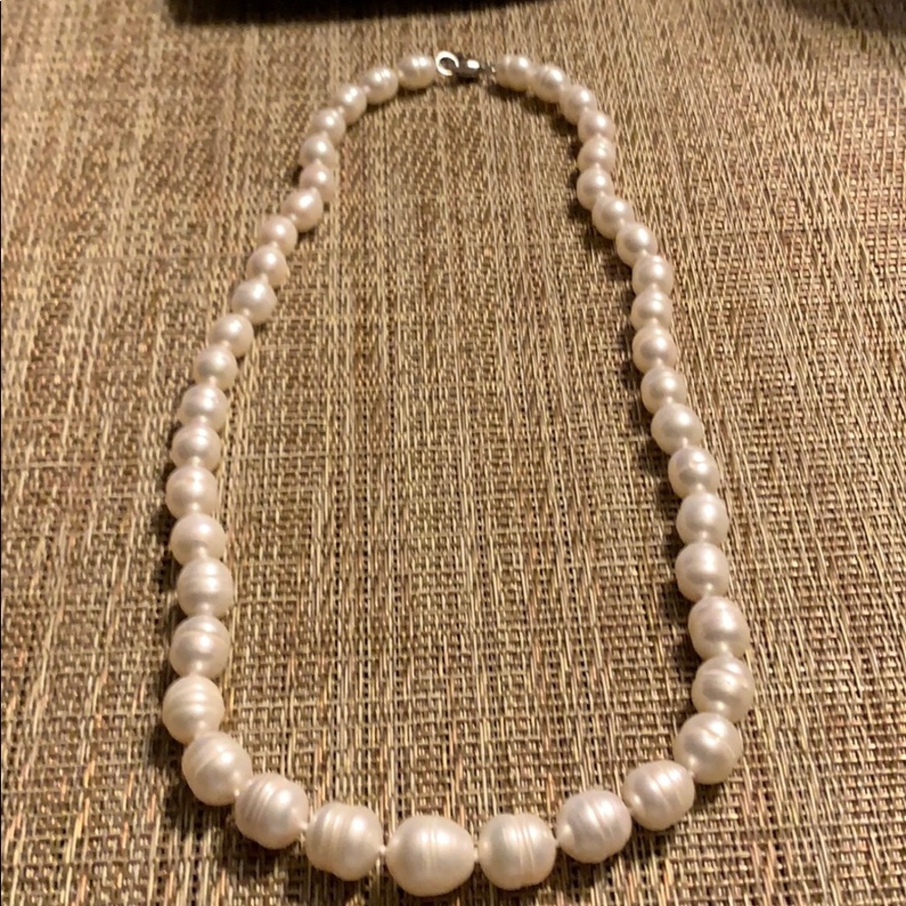 Honora pearl necklace 20 “ never worn